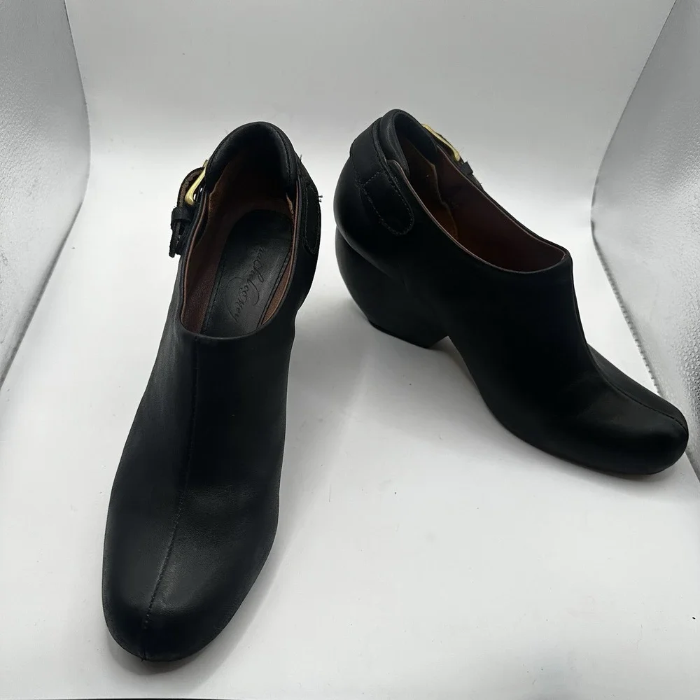 Rachel Comey Barbaro Booties Carved Wooden Heel Black Leather Buckle Strap 7.5